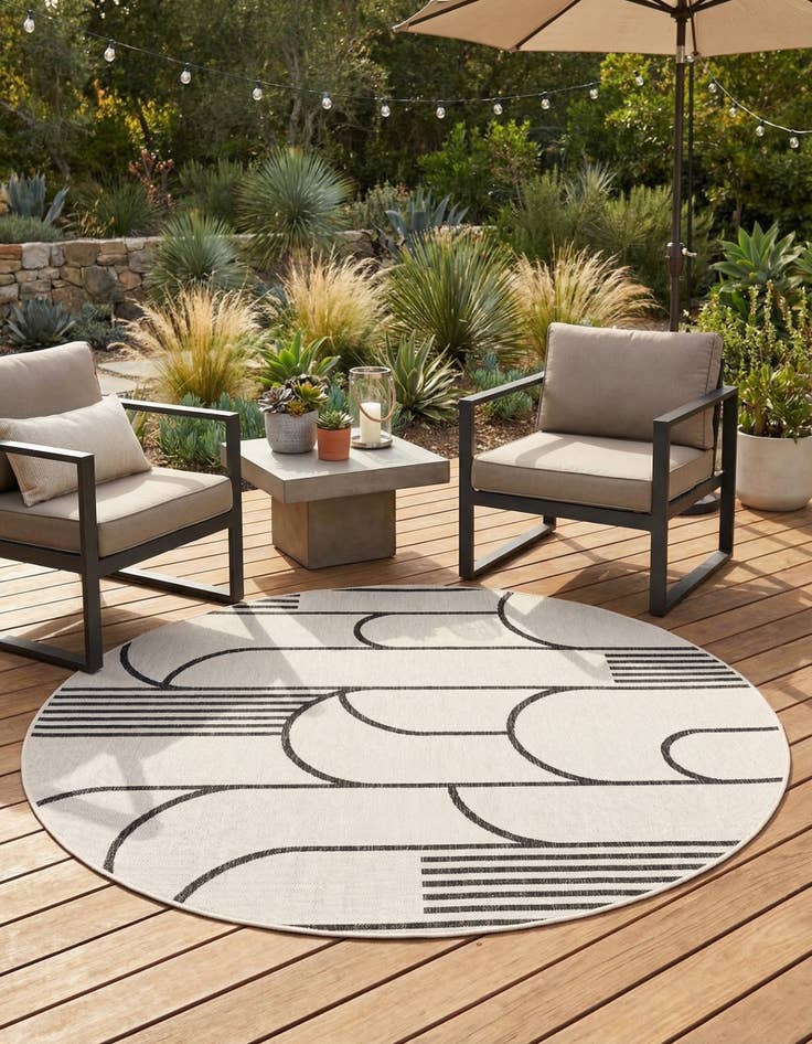 Detail image of 6' x 6'  Washable Modern Indoor / Outdoor Round Rug