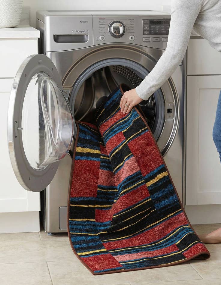 Detail image of  2' x 8'  Washable Modern Indoor / Outdoor Runner Rug