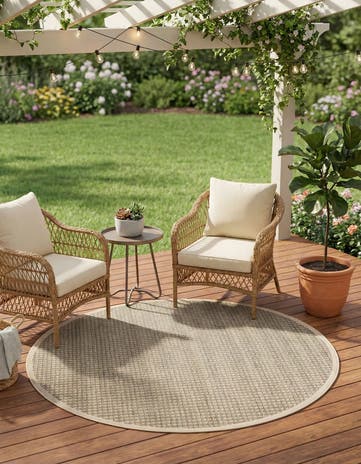5' x 5' Easy-Clean Border Indoor / Outdoor Round Rug