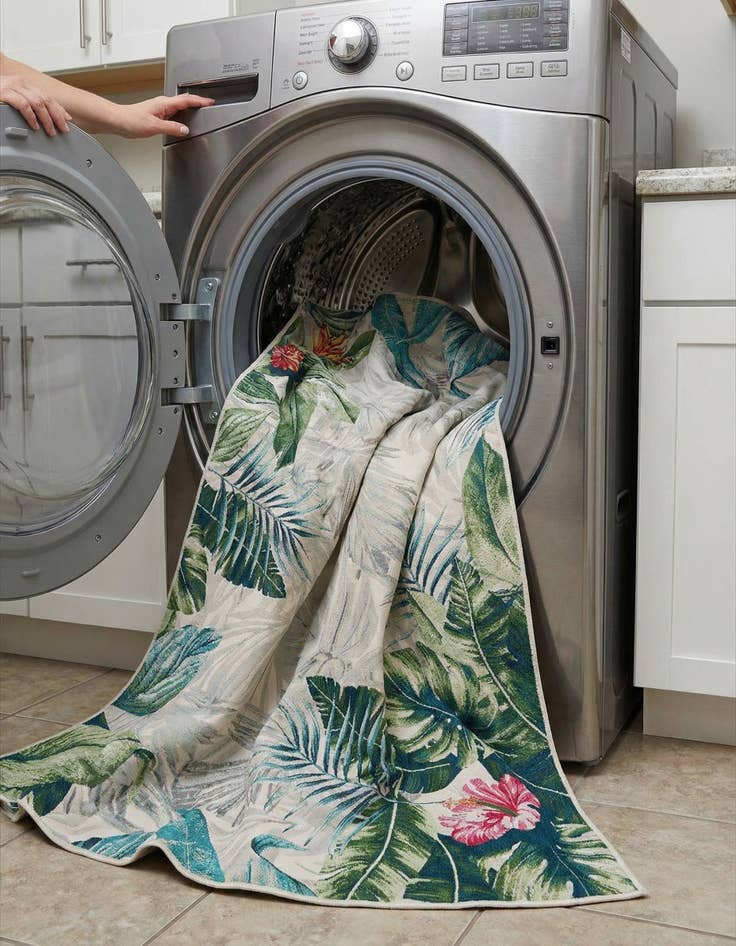 Detail image of 7' 10 x 10'  Washable Botanical Indoor / Outdoor Rug