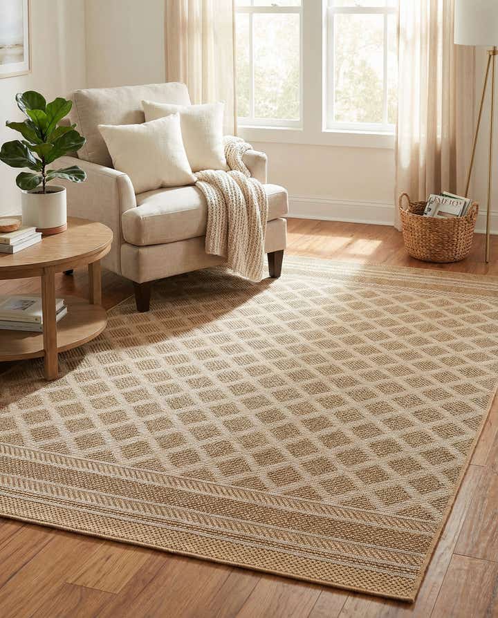 5' 1 x 8' Easy-Clean Trellis Indoor / Outdoor Rug