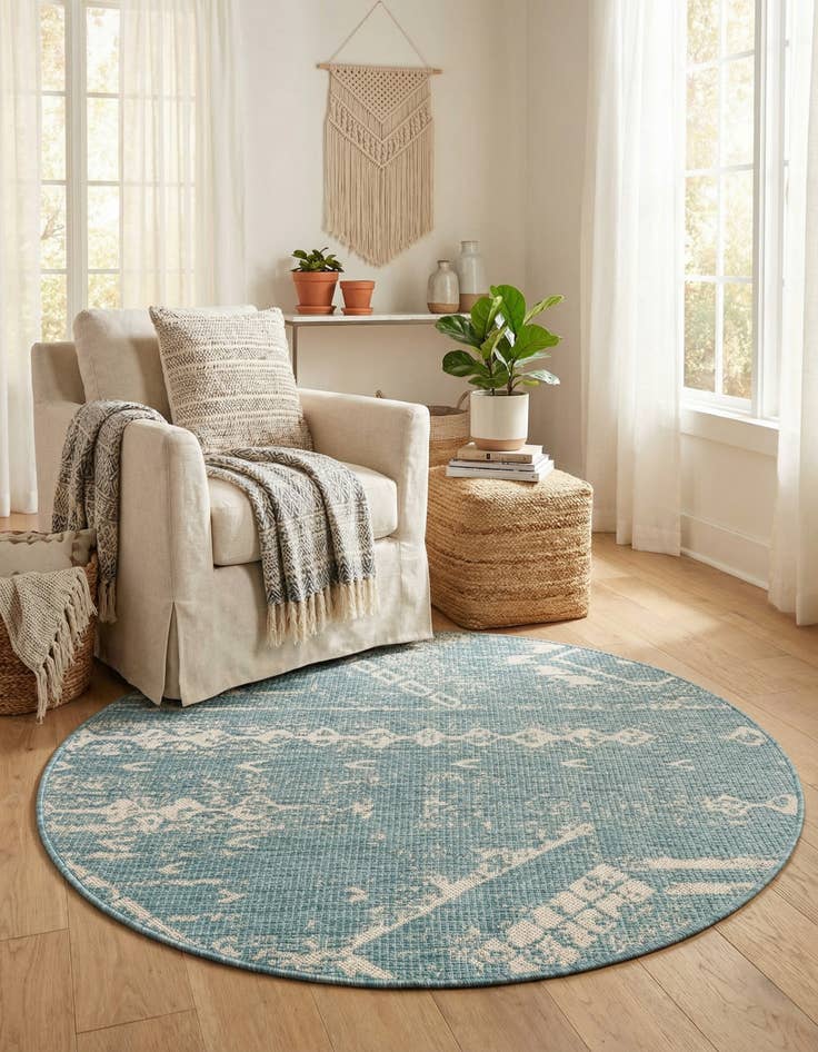 Detail image of  4' x 4'  Washable Bohemian Indoor / Outdoor Round Rug