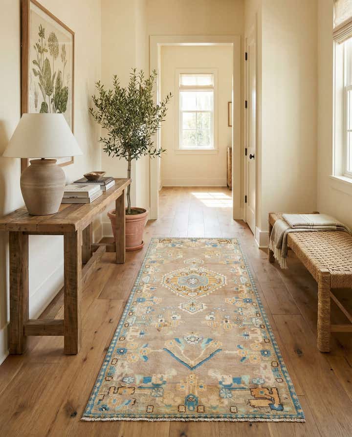 2' 8 x 7' 6 Hamedan Runner Rug