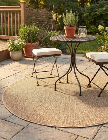5' 3 x 5' 3 Easy-Clean Solid Indoor / Outdoor Round Rug