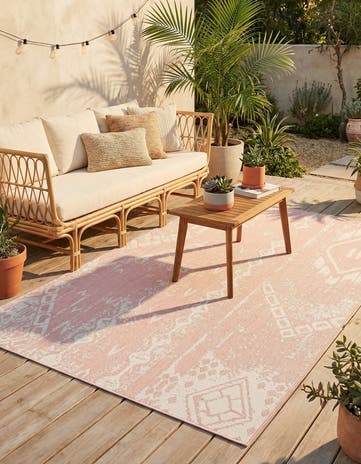 6' x 9' Easy-Clean Bohemian Indoor / Outdoor Rug