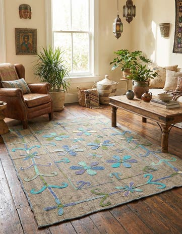 3' 9 x 5' 2 Hand Woven Kilim Suzani Wool Rug