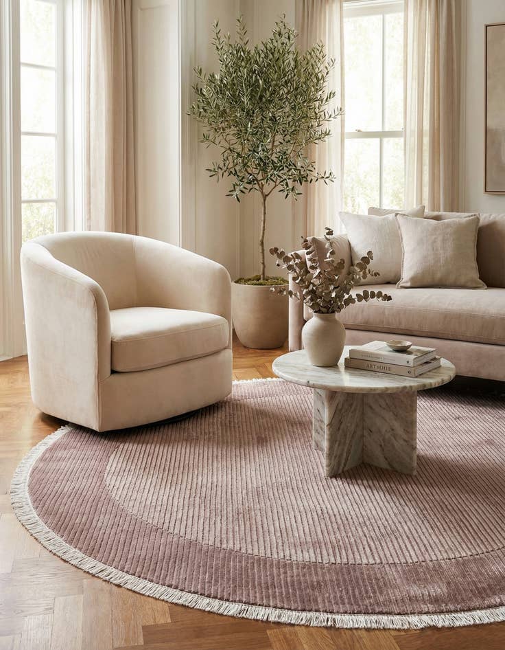 Detail image of 6' 7 x 6' 7  Hand Knotted Darya Wool Round Rug