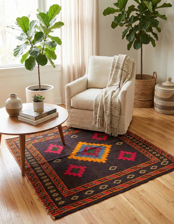 Detail image of 3' 3 x 3' 5  Hand Woven Kilim Modern Wool Square Rug