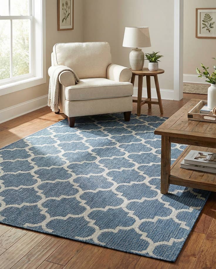 Detail image of 6' x 9' Easy-Clean Trellis Indoor / Outdoor Rug