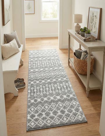 2' x 6' Moroccan Trellis Runner Rug