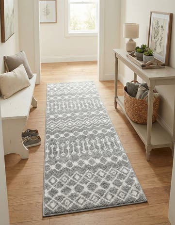 2' x 6' Moroccan Trellis Runner Rug