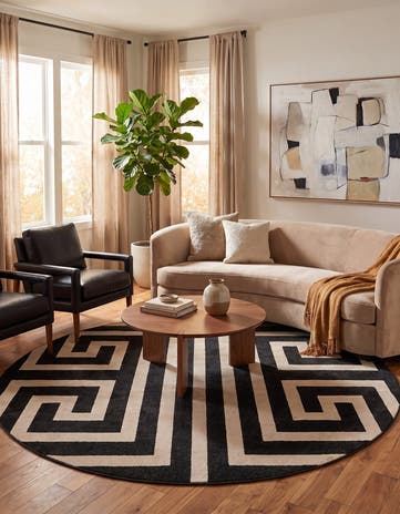 Black Hera Round Rug