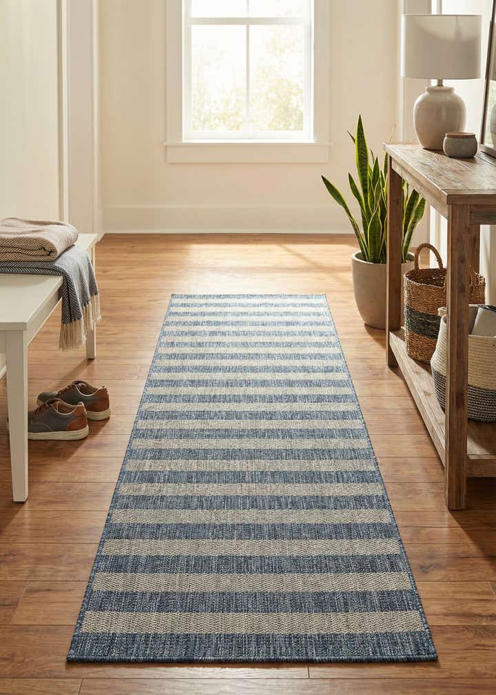 2' 7 x 10' Easy-Clean Ribbon Indoor / Outdoor Runner Rug