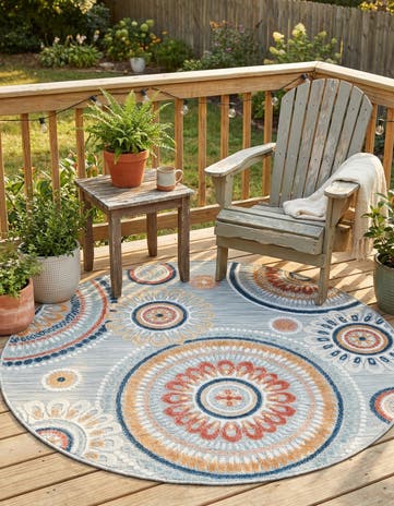 Gray Easy-Clean Botanical Indoor / Outdoor Round Rug