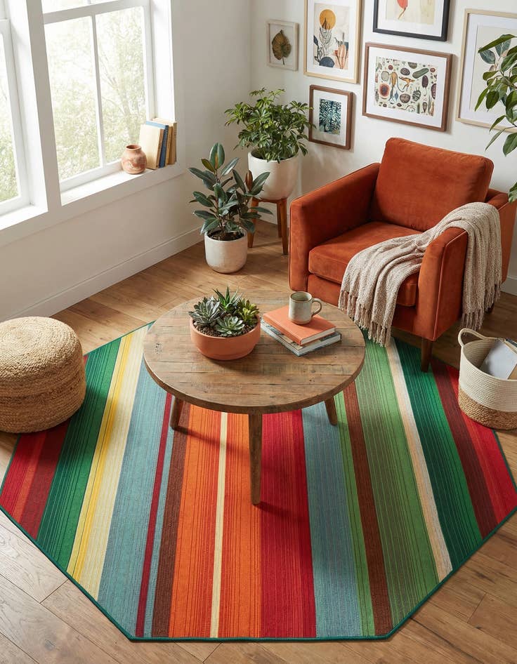 Detail image of 5' 3 x 5' 3 Easy-Clean Modern Indoor / Outdoor Octagon Rug