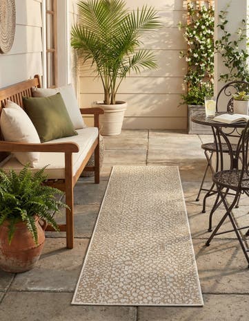 Khaki Easy-Clean Safari Indoor / Outdoor Runner Rug