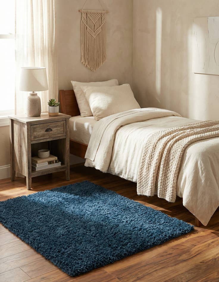 Detail image of  3' x 3' Zermatt Shag Square Rug