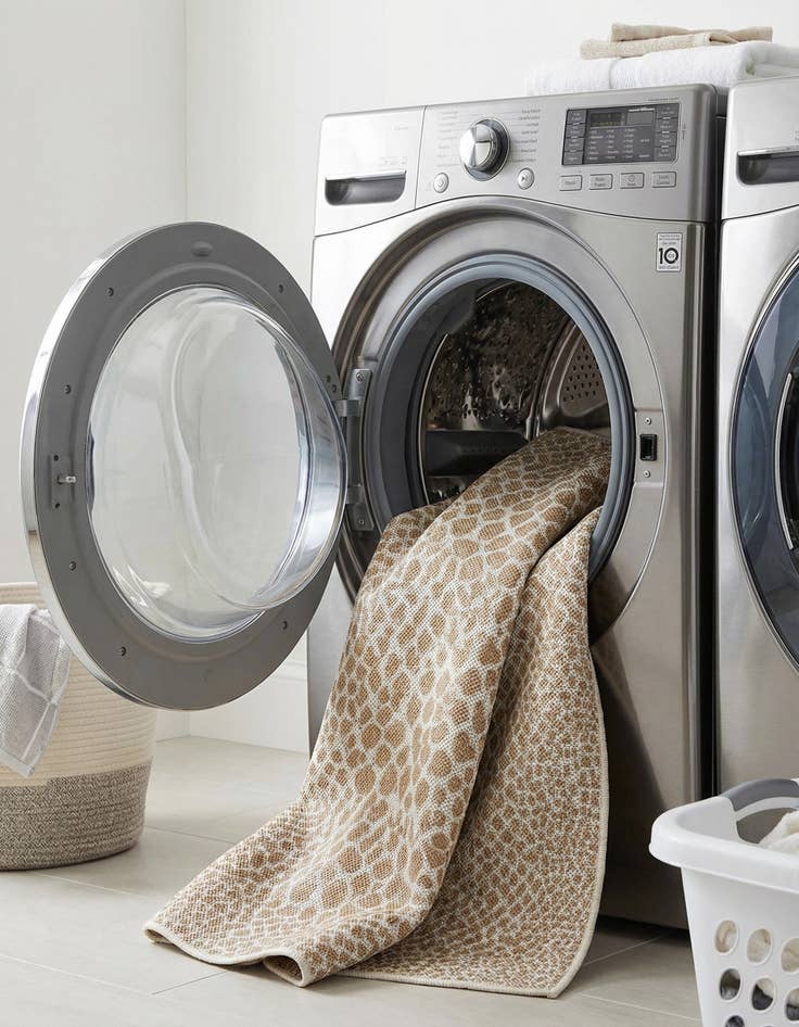 Detail image of 4' x 6'  Washable Jill Zarin Cape Town Indoor / Outdoor Rug