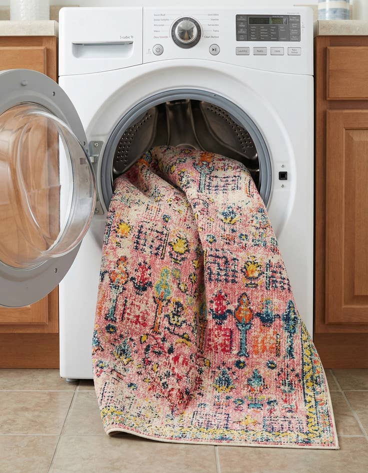 Detail image of 6' x 9'  Washable Alta Rug