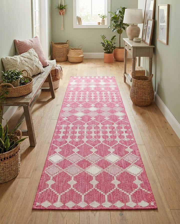 2' x 8' Easy-Clean Trellis Indoor / Outdoor Runner Rug