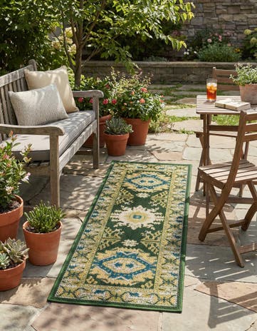 Green Easy-Clean Baja Indoor / Outdoor Runner Rug