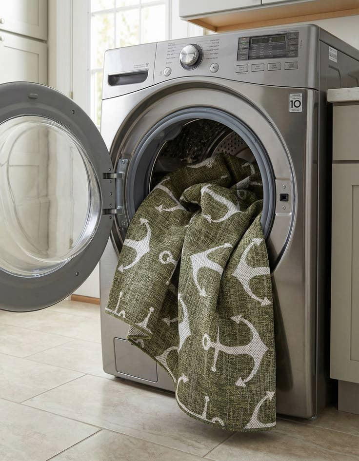 Detail image of 5' 3 x 8'  Washable Coastal Indoor / Outdoor Rug