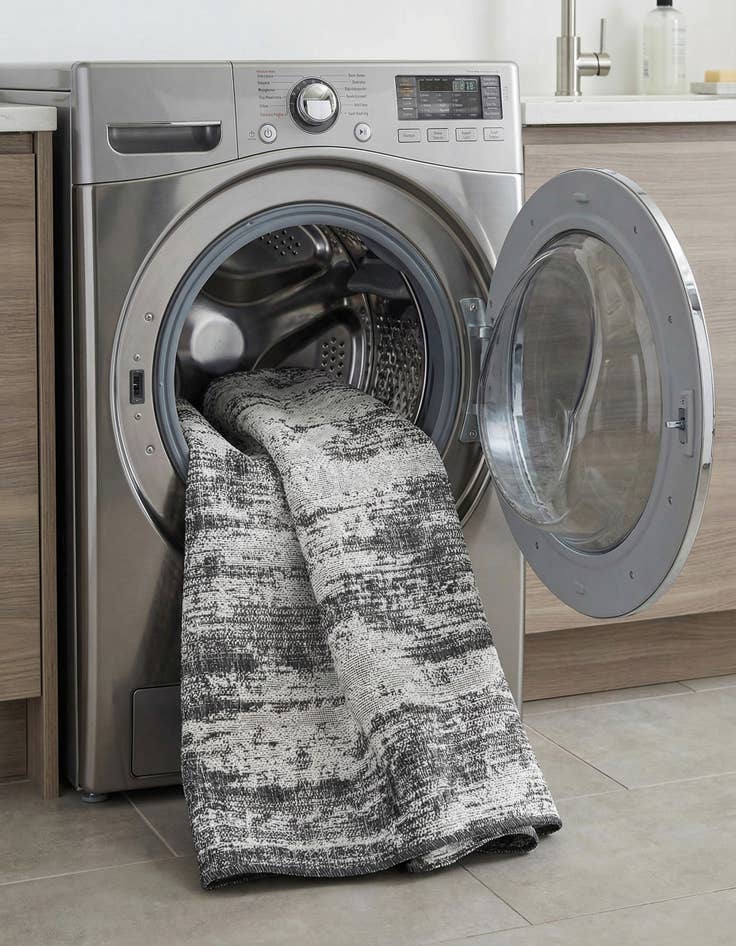 Detail image of  3' x 5' 3  Washable Modern Indoor / Outdoor Rug