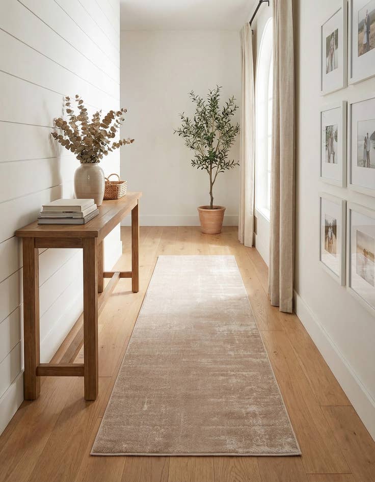 Detail image of 2' 7 x 10' Valencia Runner Rug