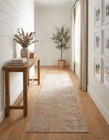 Ivory Valencia Runner Rug