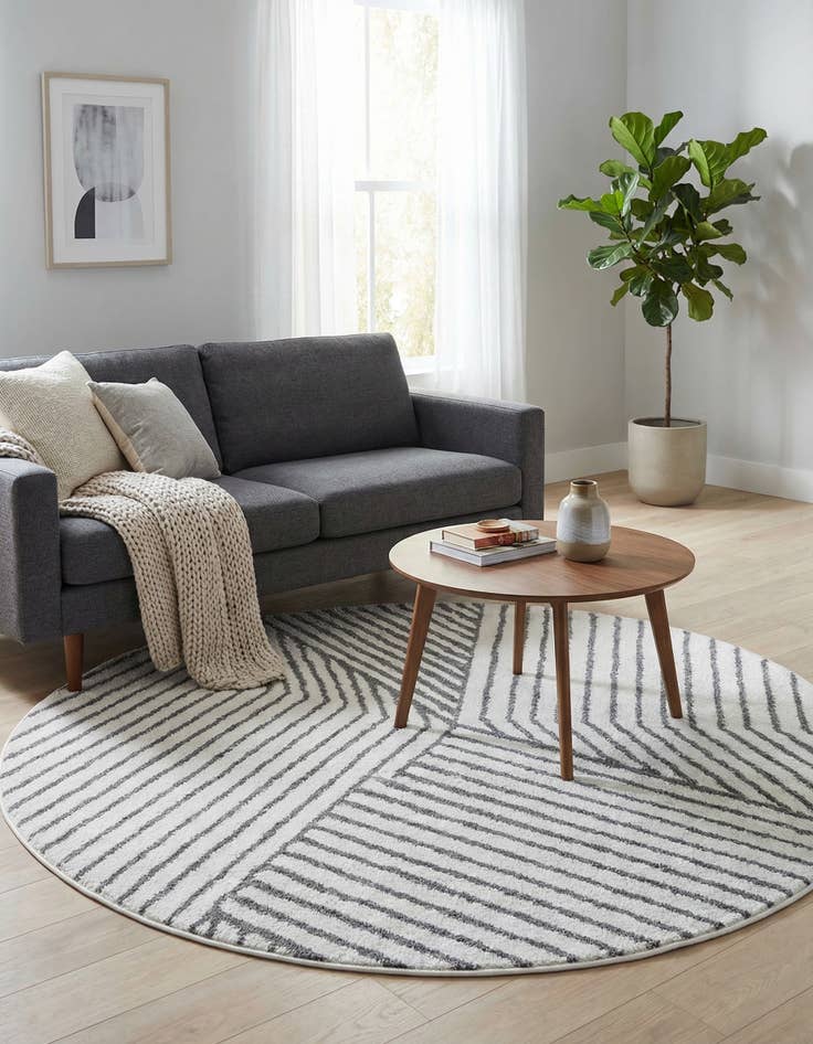 Detail image of 5' x 5' Oslo Round Rug