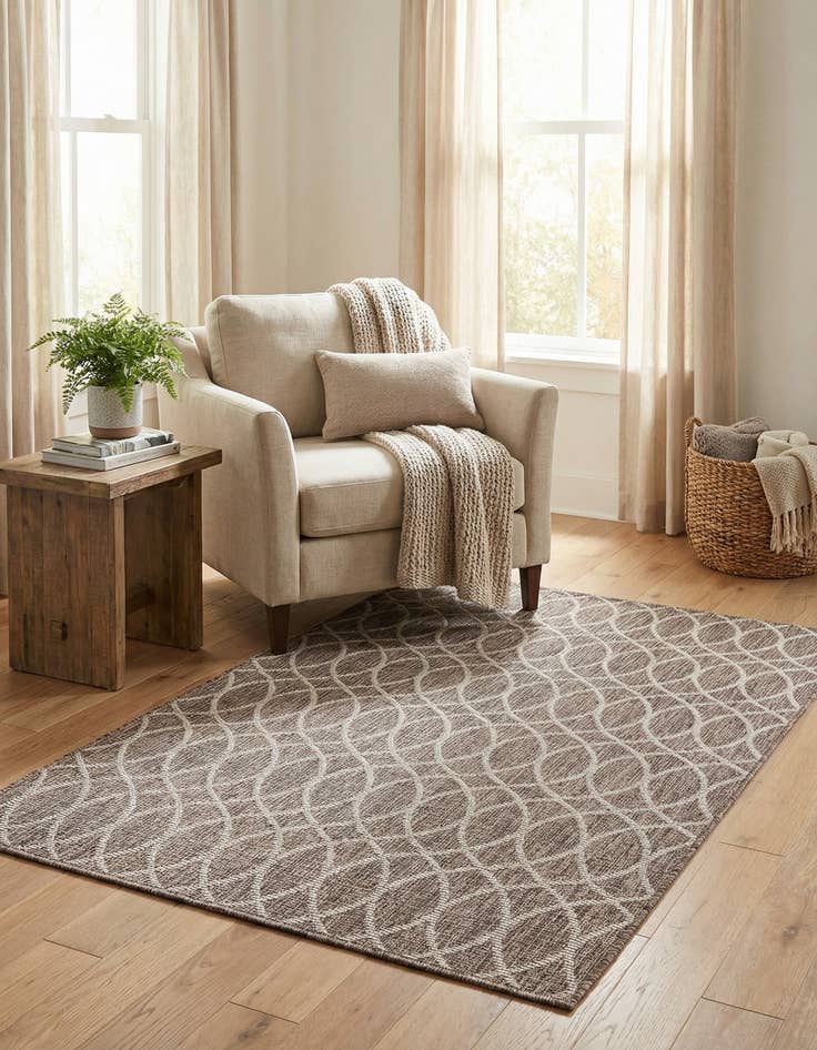 Detail image of 4' x 6'  Washable Trellis Indoor / Outdoor Rug