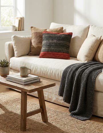 1' 6 x 1' 7 Hand Woven Pillow Wool Square Rug