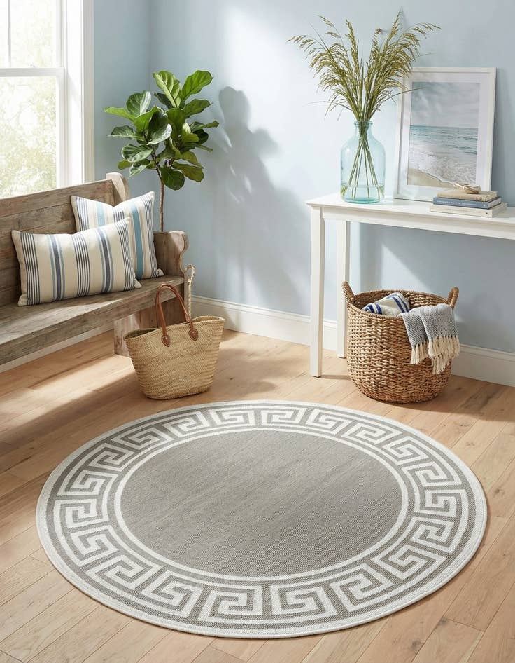Detail image of 4' x 4'  Washable Coastal Indoor / Outdoor Round Rug