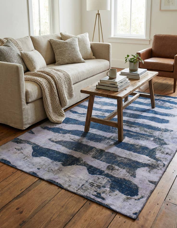 Detail image of 4' 9 x 8'  Hand Knotted Ultra Vintage Persian Wool Rug