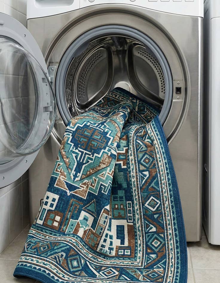 Detail image of 2' x 3'  Washable Santa Fe Rug