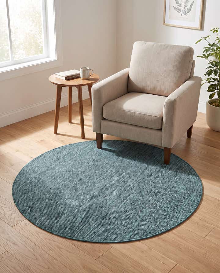 4' 1 x 4' 1 Easy-Clean Solid Indoor / Outdoor Round Rug