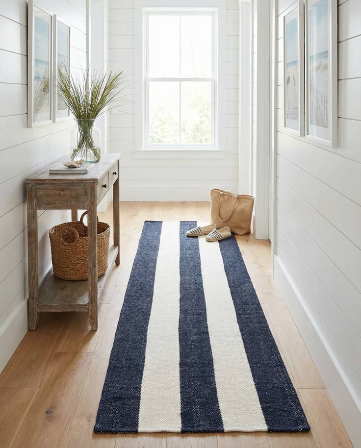 Detail image of 2' 7 x 12' Hand Woven Jill Zarin Hamptons Runner Rug