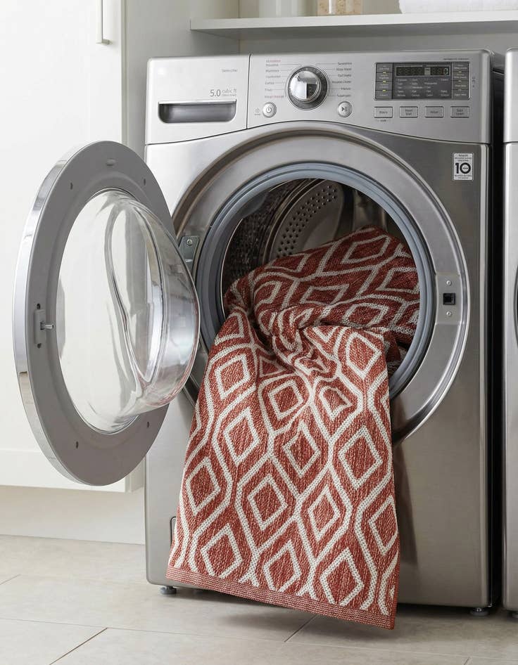 Detail image of 2' x 8'  Washable Jill Zarin Turks and Caicos Indoor / Outdoor Runner Rug