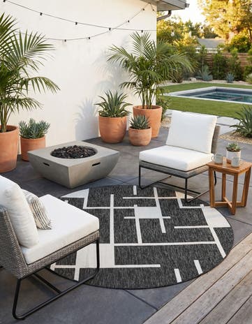 7' 10 x 7' 10 Easy-Clean Modern Indoor / Outdoor Round Rug