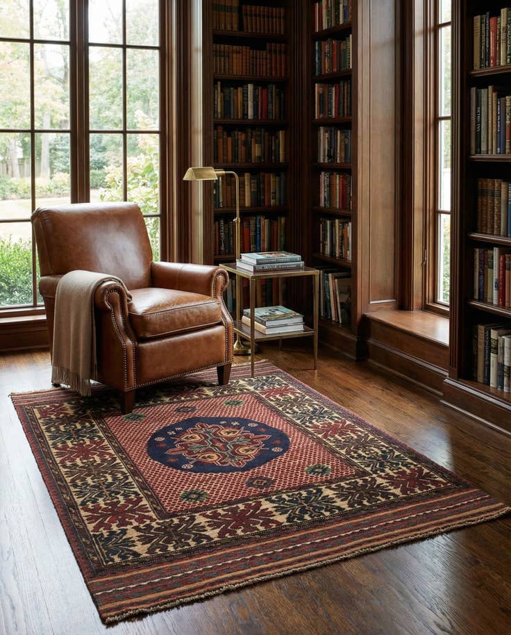 Detail image of 4' 1 x 6' 3 Hand Knotted Sumak Wool Rug