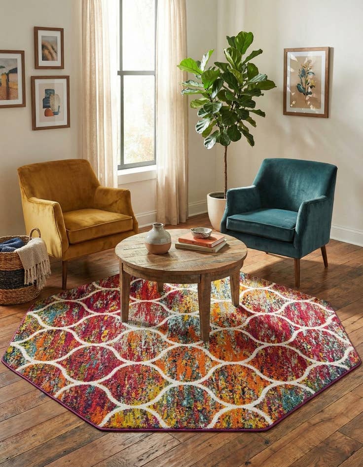 Detail image of  7' x 7' Lattice Frieze Octagon Rug