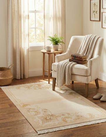 2' 8 x 4' 6 Hand Knotted Darya Wool Rug
