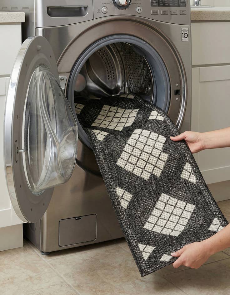 Detail image of 2' x 8'  Washable Modern Indoor / Outdoor Runner Rug