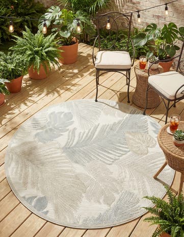 4' 5 x 4' 5 Easy-Clean Botanical Indoor / Outdoor Round Rug