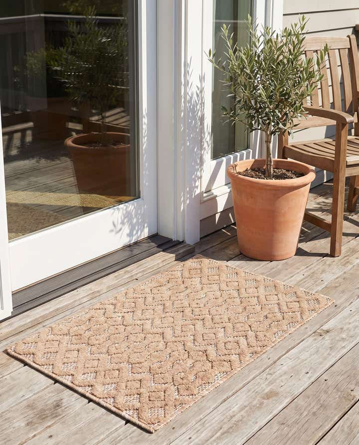 2' x 3' Easy-Clean Trellis Textured Indoor / Outdoor Rug