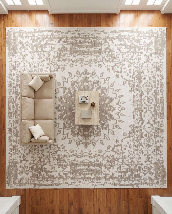 13' x 13' Easy-Clean Traditional Indoor / Outdoor Square Rug