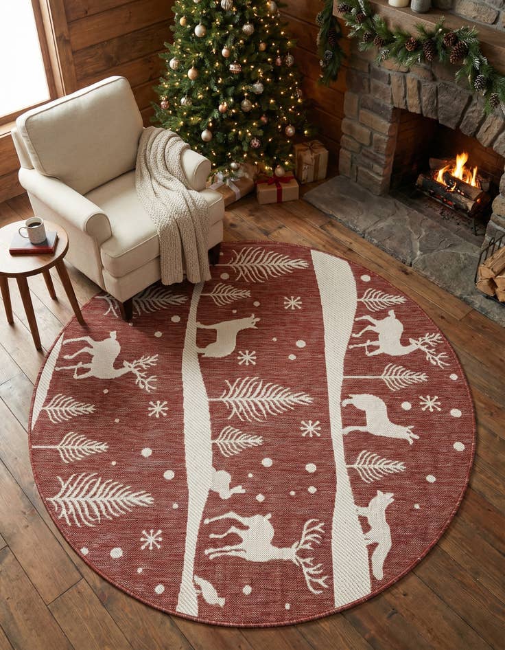 Detail image of  5' 3 x 5' 3  Washable Holiday Indoor / Outdoor Round Rug