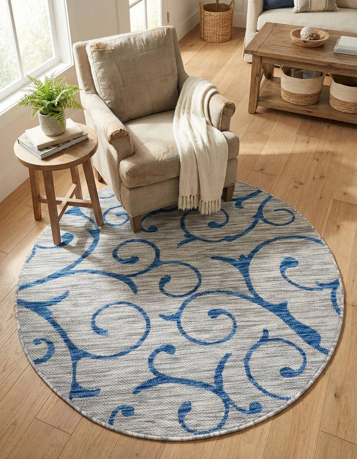 Detail image of 4' x 4'  Washable Botanical Indoor / Outdoor Round Rug