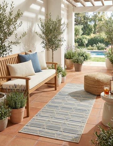 2' x 6' Easy-Clean Vista Breeze Indoor / Outdoor Runner Rug