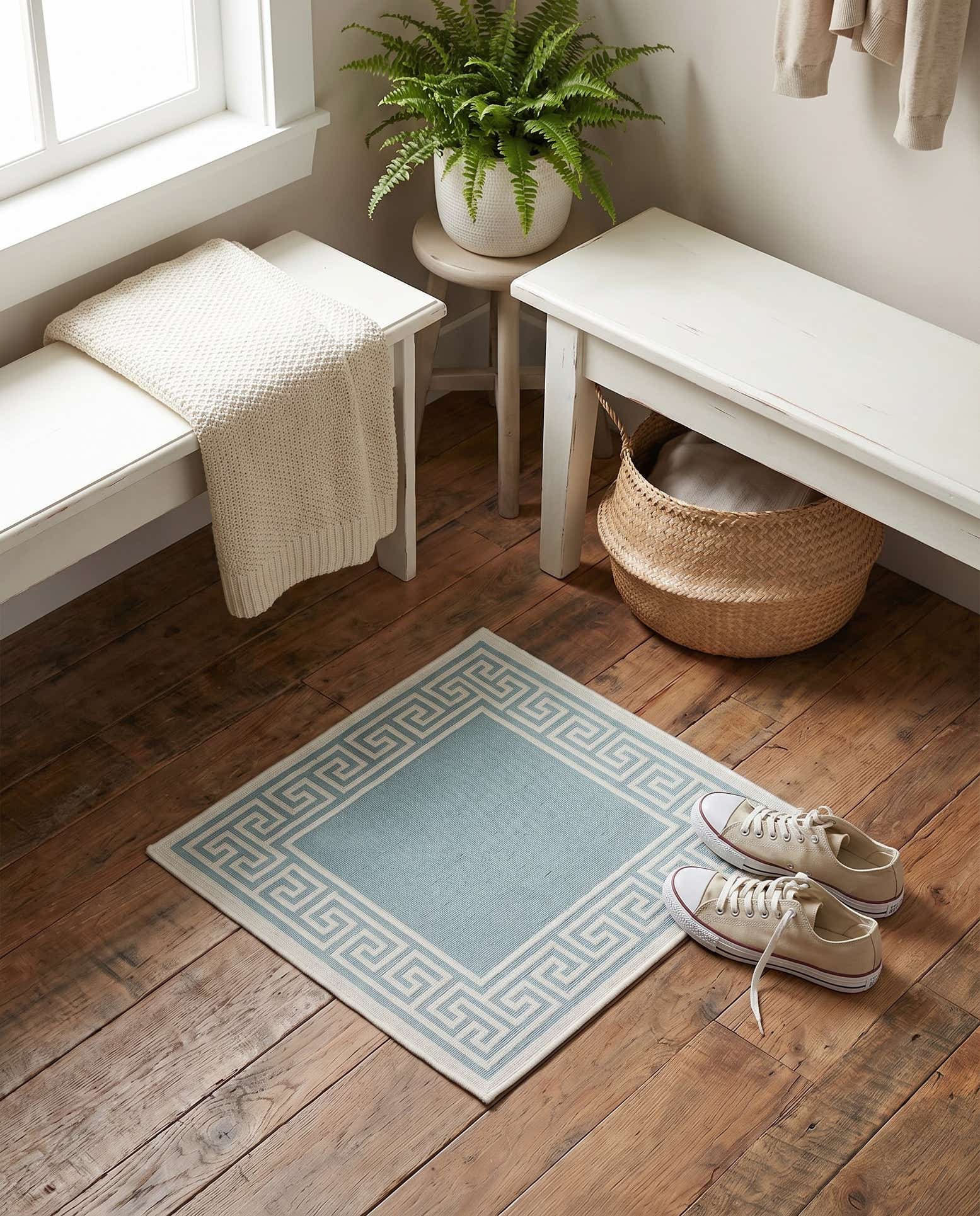 1' 3 x 1' 3 Easy-Clean Coastal Indoor / Outdoor Sample Rug